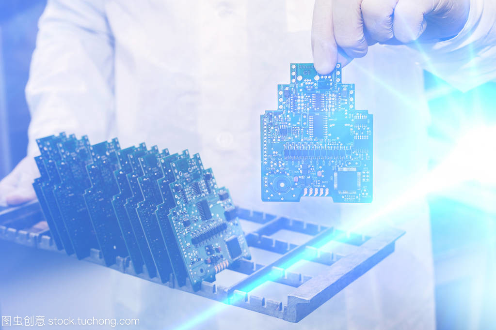 未来技术中的高技术、机器人技术与维护开发