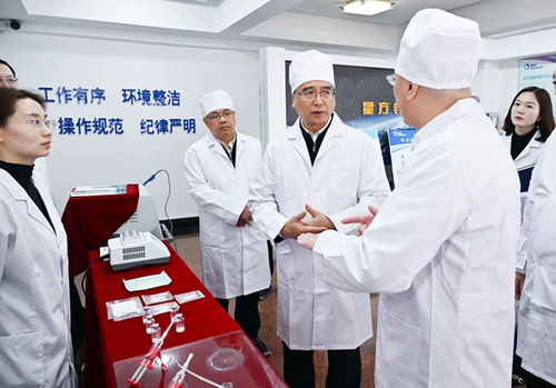 许勤赴哈尔滨市宣讲全国两会精神并深入调研技术开发工作